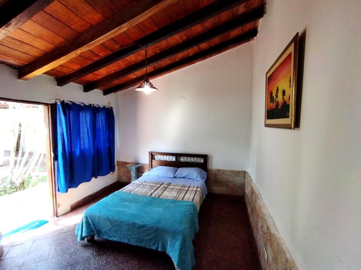 Hotel La Aparesida Areguá Buitenkant foto